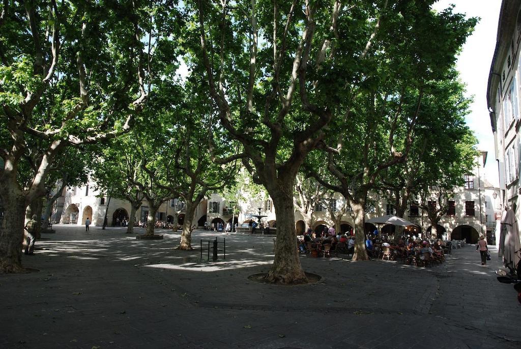Le Richelieu Bed and Breakfast Uzès Exterior foto